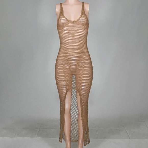 👙NET COVERUP   $25 - Picture 2 of 4